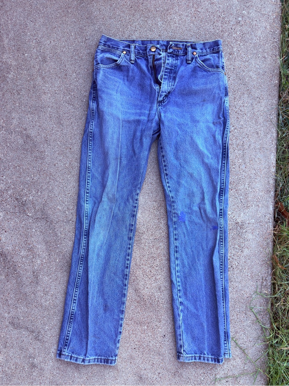 Wrangler 31-32 leg jeans